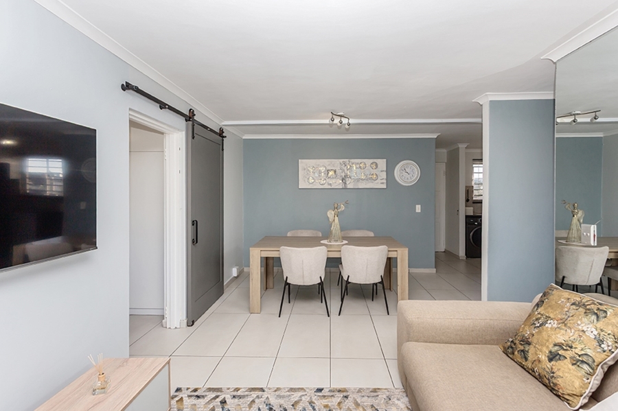 2 Bedroom Property for Sale in Bloubergstrand Western Cape